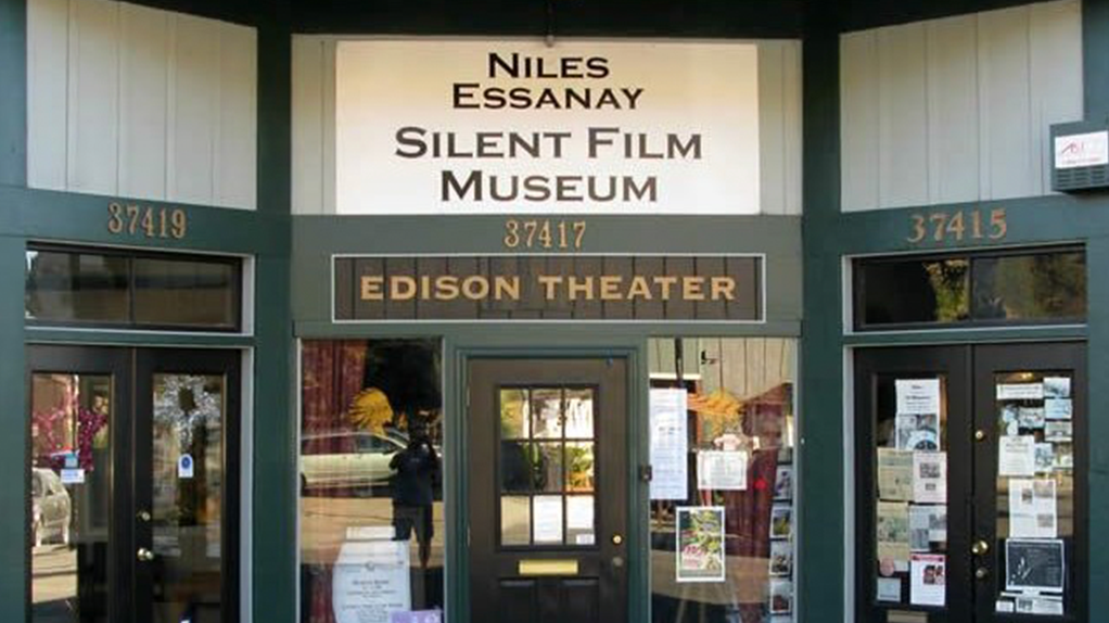 museum silent film